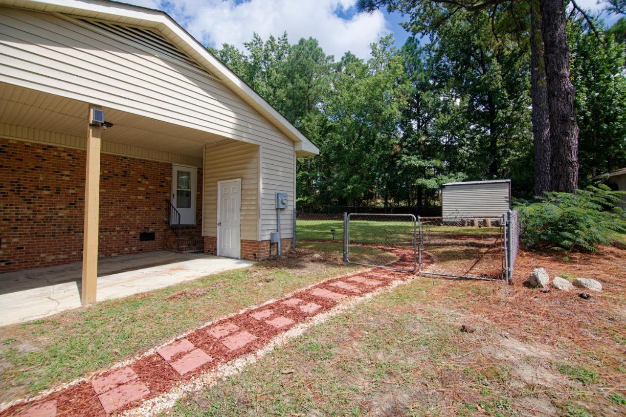 Pine Forest Zen Cottage - 10 Min To Fort Bragg Fayetteville Εξωτερικό φωτογραφία