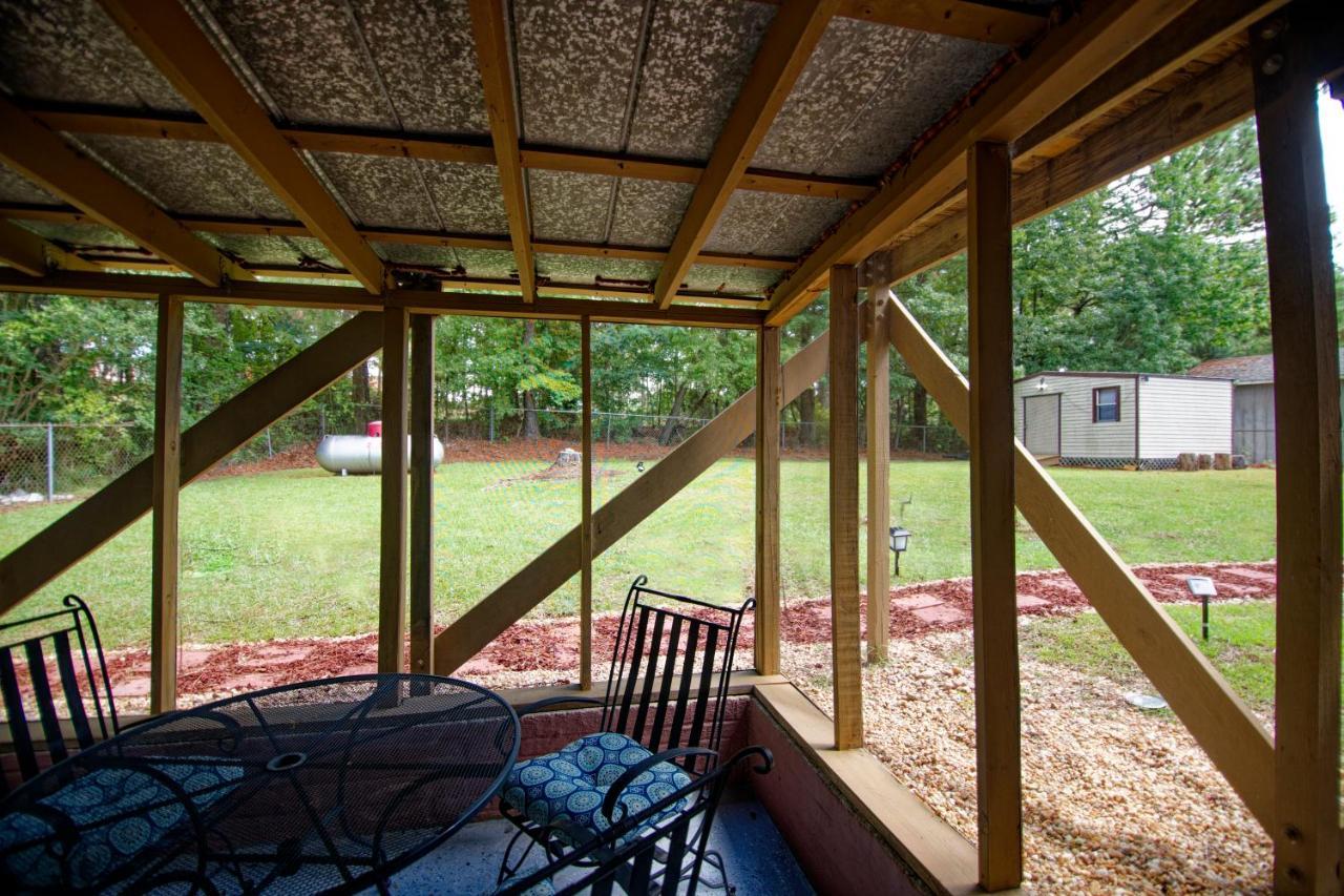 Pine Forest Zen Cottage - 10 Min To Fort Bragg Fayetteville Εξωτερικό φωτογραφία