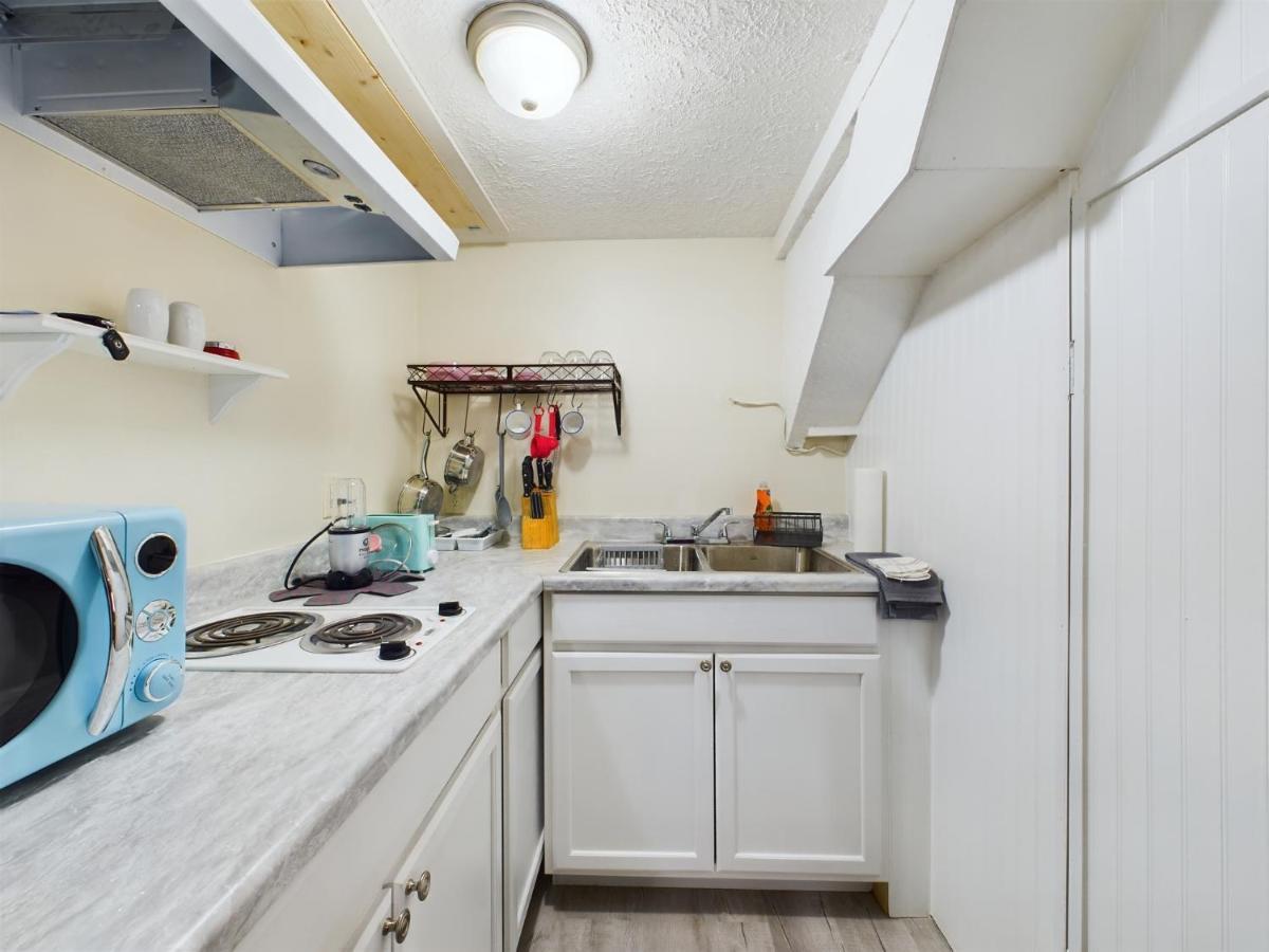 Pine Forest Zen Cottage - 10 Min To Fort Bragg Fayetteville Εξωτερικό φωτογραφία