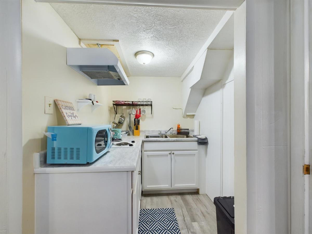 Pine Forest Zen Cottage - 10 Min To Fort Bragg Fayetteville Εξωτερικό φωτογραφία